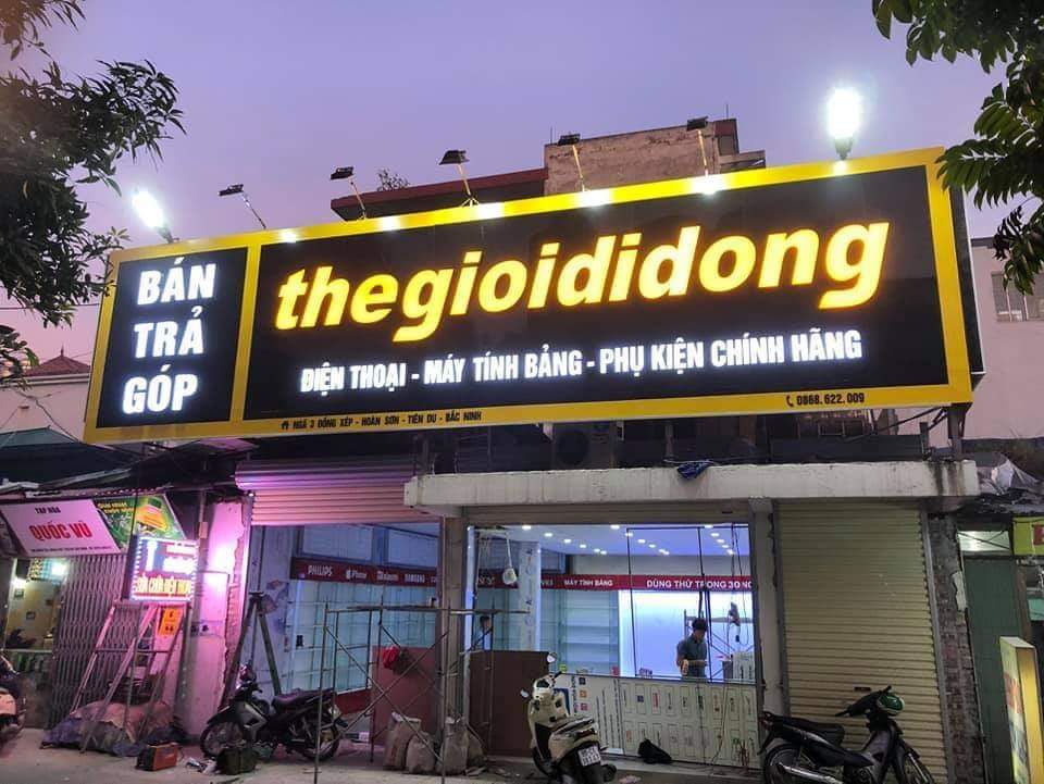 Bảng hiệu Quảng cáo Thế Giới Di Động