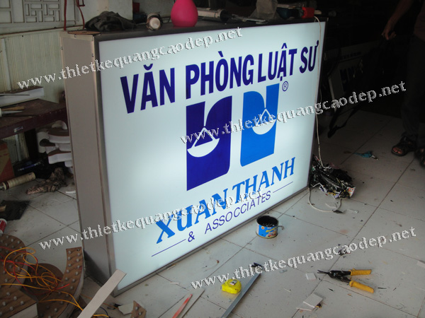 Hộp đèn Mica - Decal